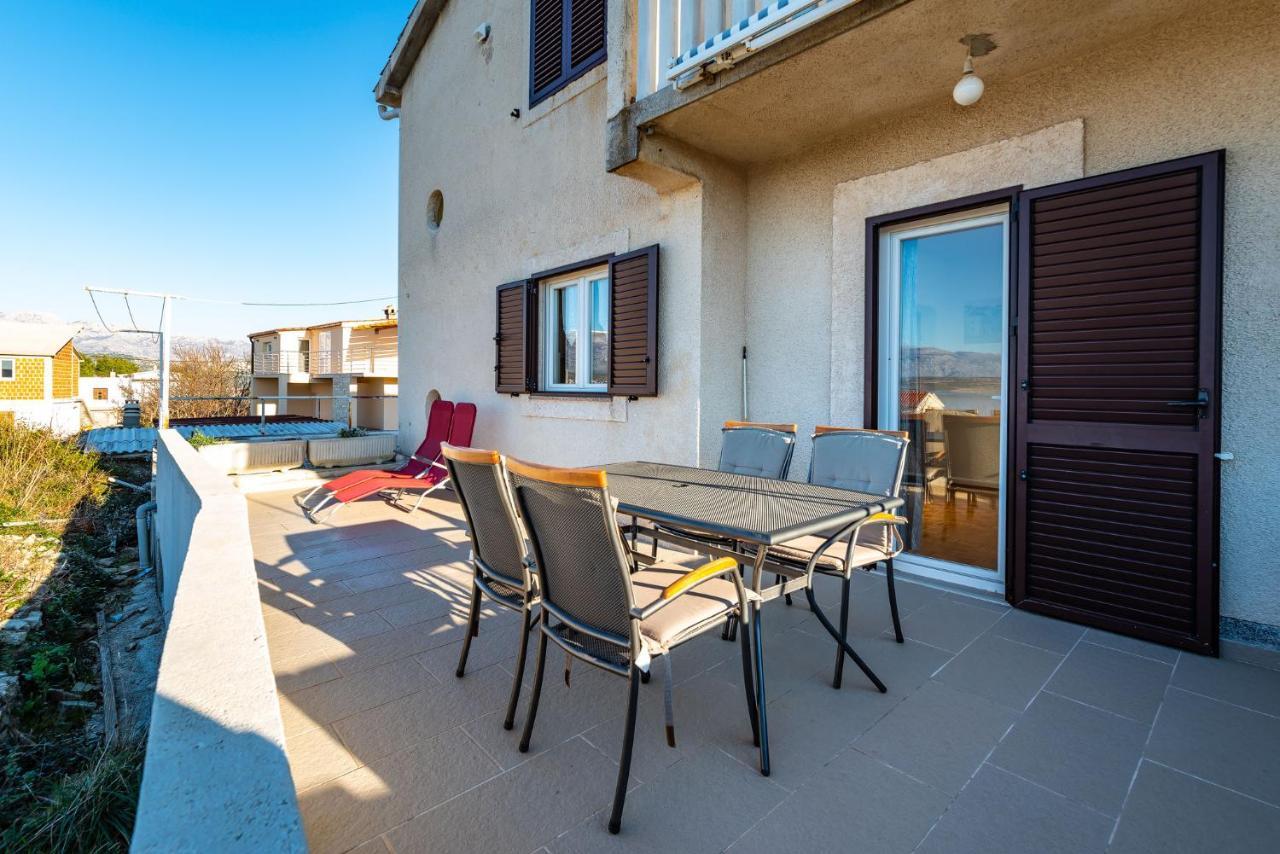 Apartment Sea And Mountain With Pool Novigrad  Exteriér fotografie